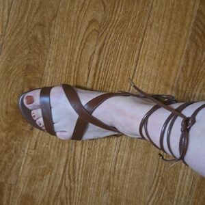 Lace Up Gladiator Style Leather Sandals